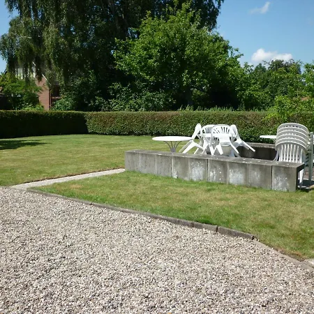 Strand-zeit Buhne 5 * Kellenhusen